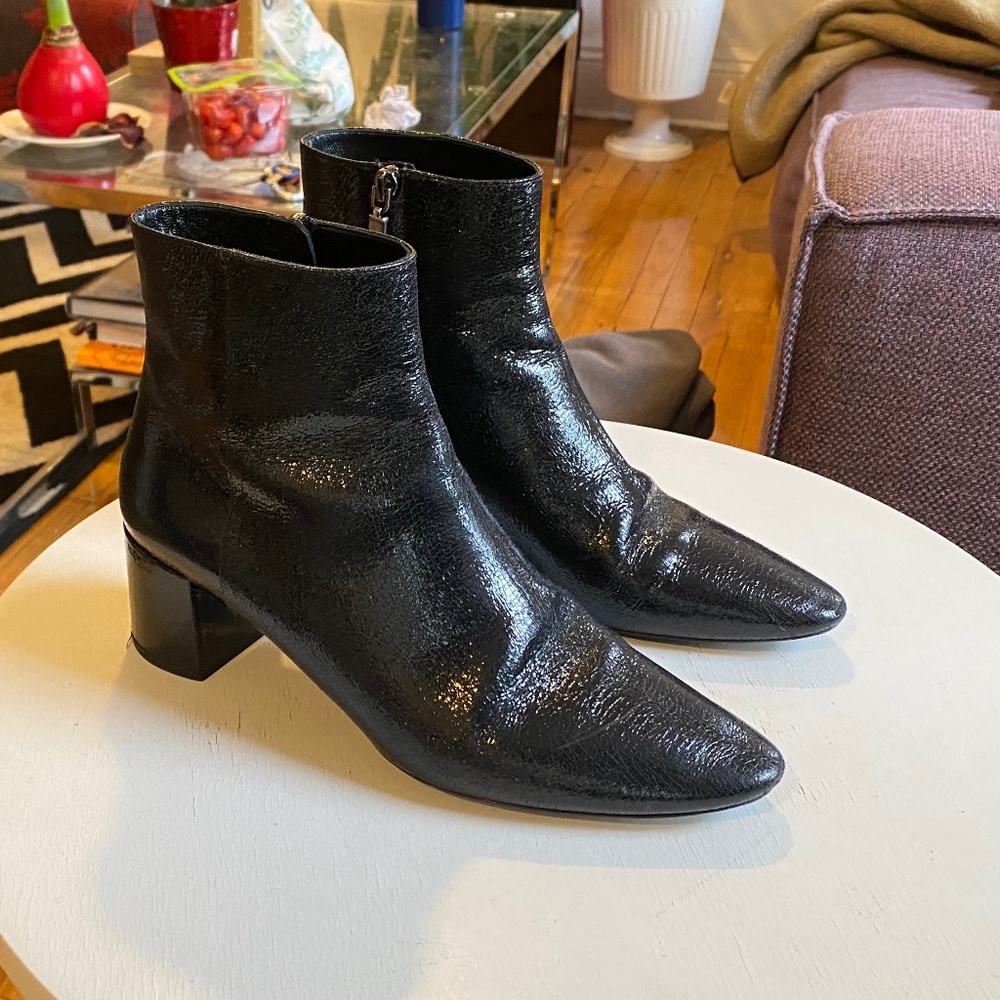 SAINT LAURENT - PATENT LEATHER ANKLE BOOTS